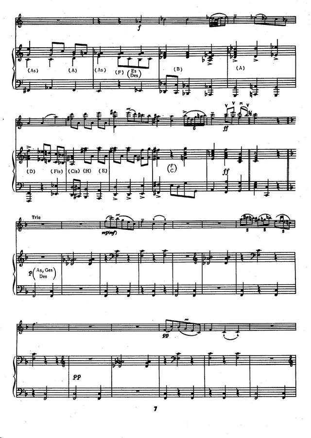 Ищенко Ю. Маленькая партита для скрипки и фортепиано (арфы)_Страница_09.jpg