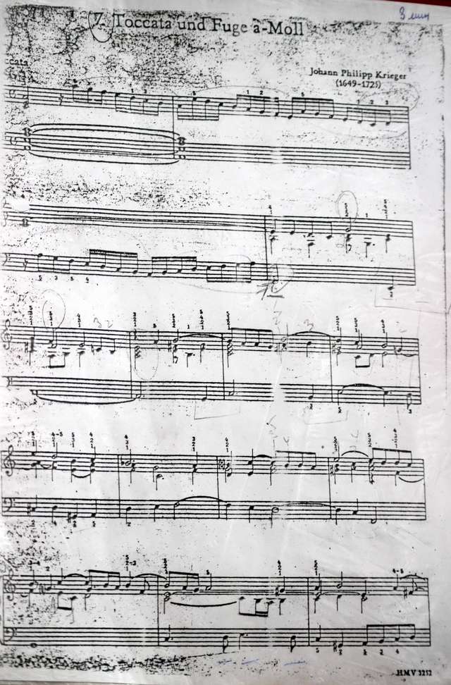 Кригер Дж. Токката и фуга ля минор_Страница_1.jpg