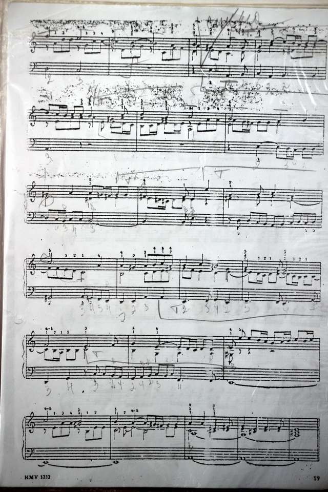 Кригер Дж. Токката и фуга ля минор_Страница_4.jpg