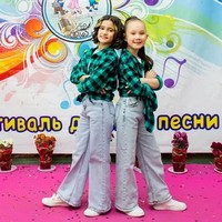 Лиза Балданова и Вика Григораш.jpg