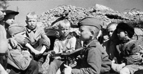 День памяти Юного Героя - антифашиста.jpg